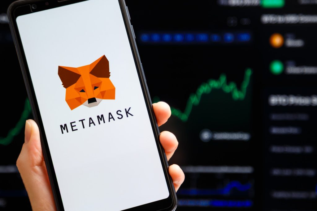 How to connect the Avalanche network to MetaMask?